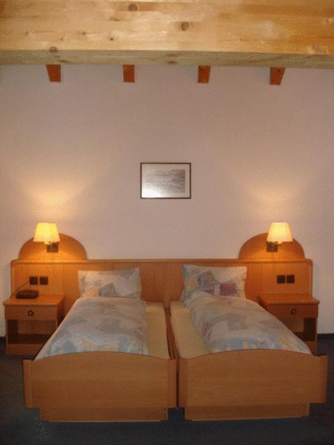 Hotel Grischuna Filisur Bagian luar foto