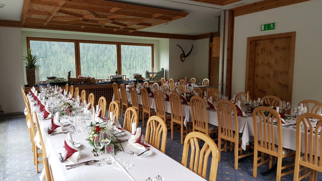 Hotel Grischuna Filisur Bagian luar foto